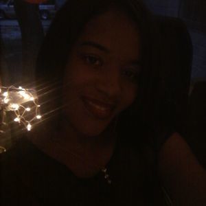 Meet your Posher, Monique